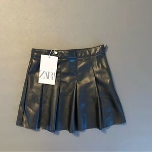 Black Faux Leather Zara Toddler Skirt - size 3/4